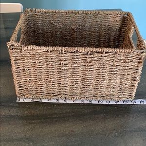 Wicker basket